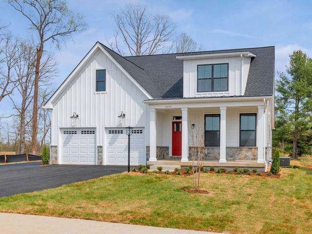 2E CORSHAM ST, CROZET, VA