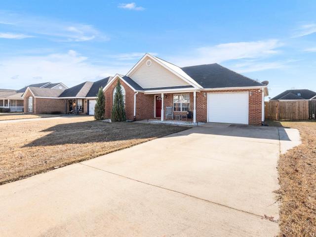221 Wembley Drive, Warner Robins, GA