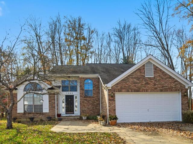 1335 Lakefront Court - Home for sale in Batavia Twp, OH