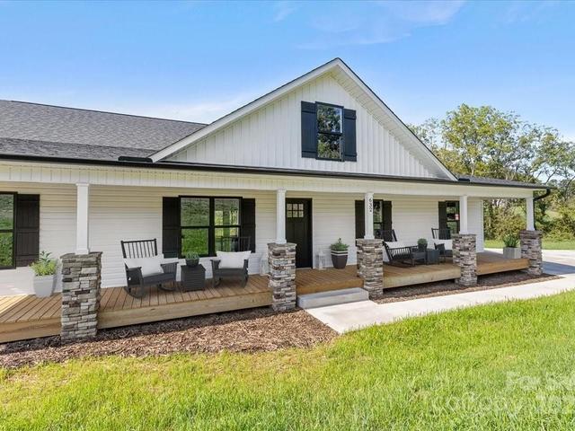 632 Morlin Acres Drive, Marshall, NC
