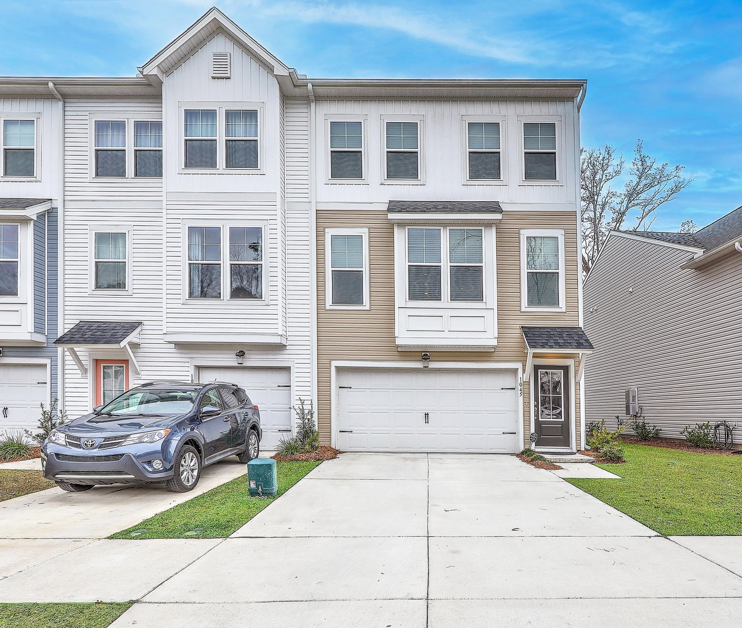 1045 Old Cypress Run - Home for sale in Hanahan, SC