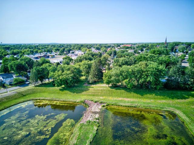 702 N CHESTNUT, Marshfield, WI