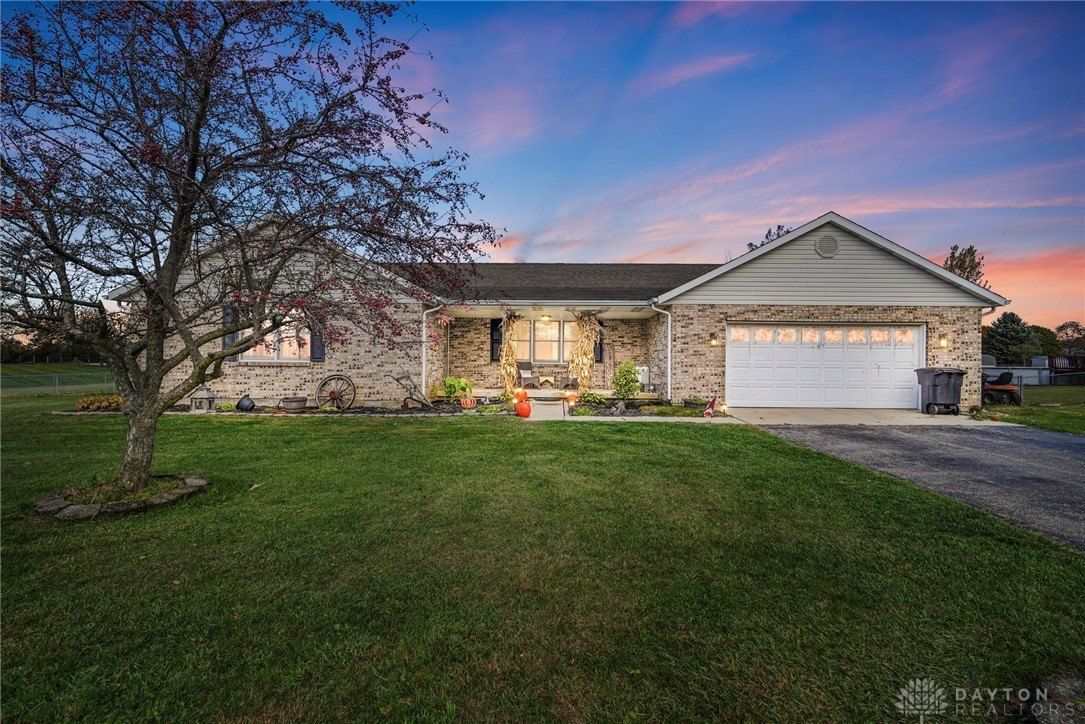 6258 Zachary Avenue - Home for sale in Springfield, OH