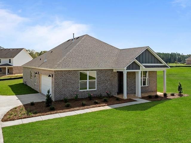 497 Golden Oaks Circle, Rehobeth, AL