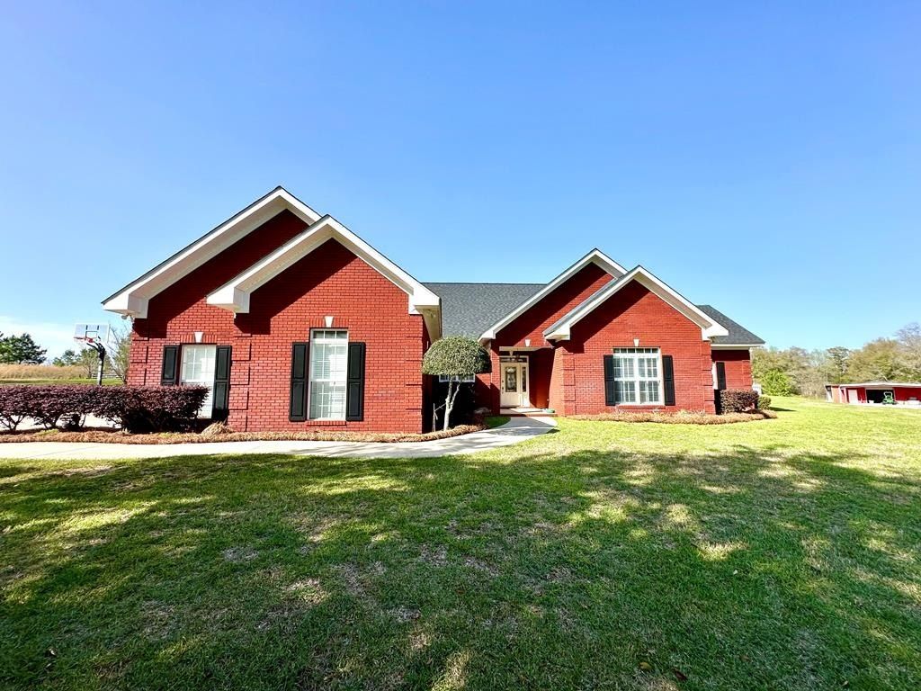 3405 CR-22 - Home for sale in Headland, AL