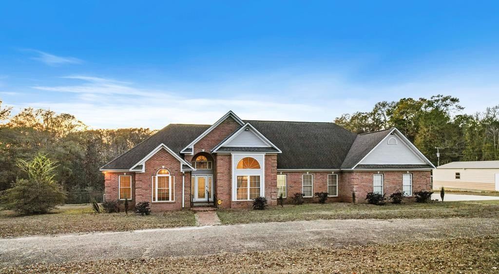 675 Limestone - Home for sale in Dothan, AL