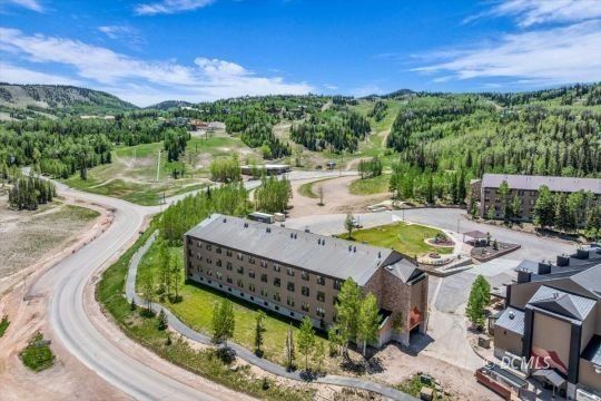 223 Hunter Ridge Dr - Home for sale in Brian Head, UT