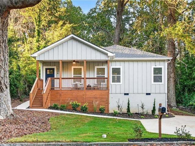 926 Avebury Drive, East Point, GA