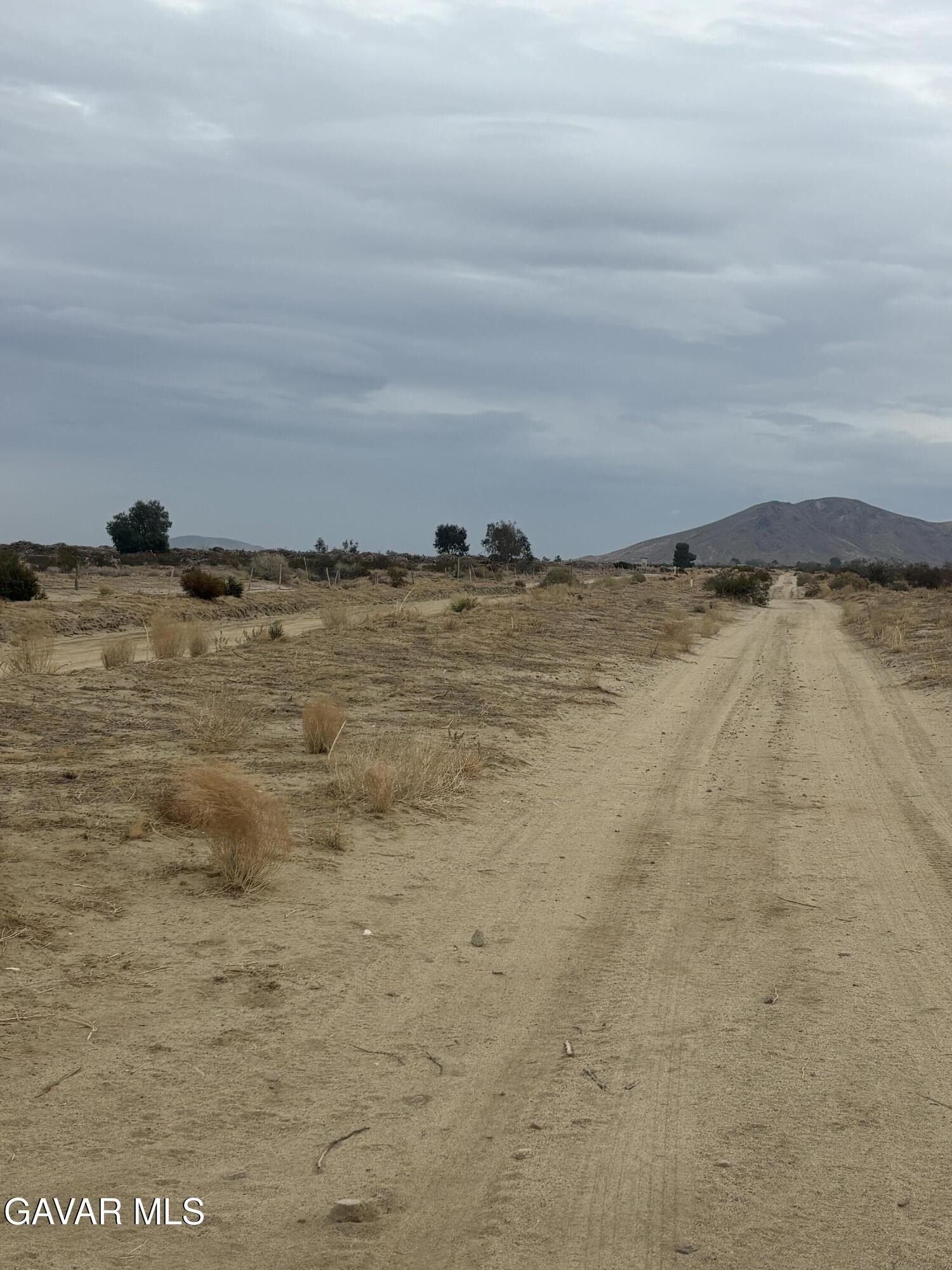000 E 200 Ste Vic Ave R14 Ste Street - Land for sale in Palmdale, CA