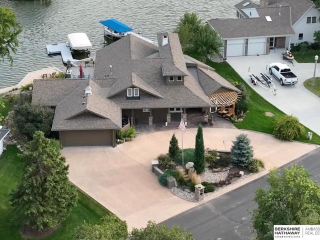 106 Abbey Landing, Valley, NE