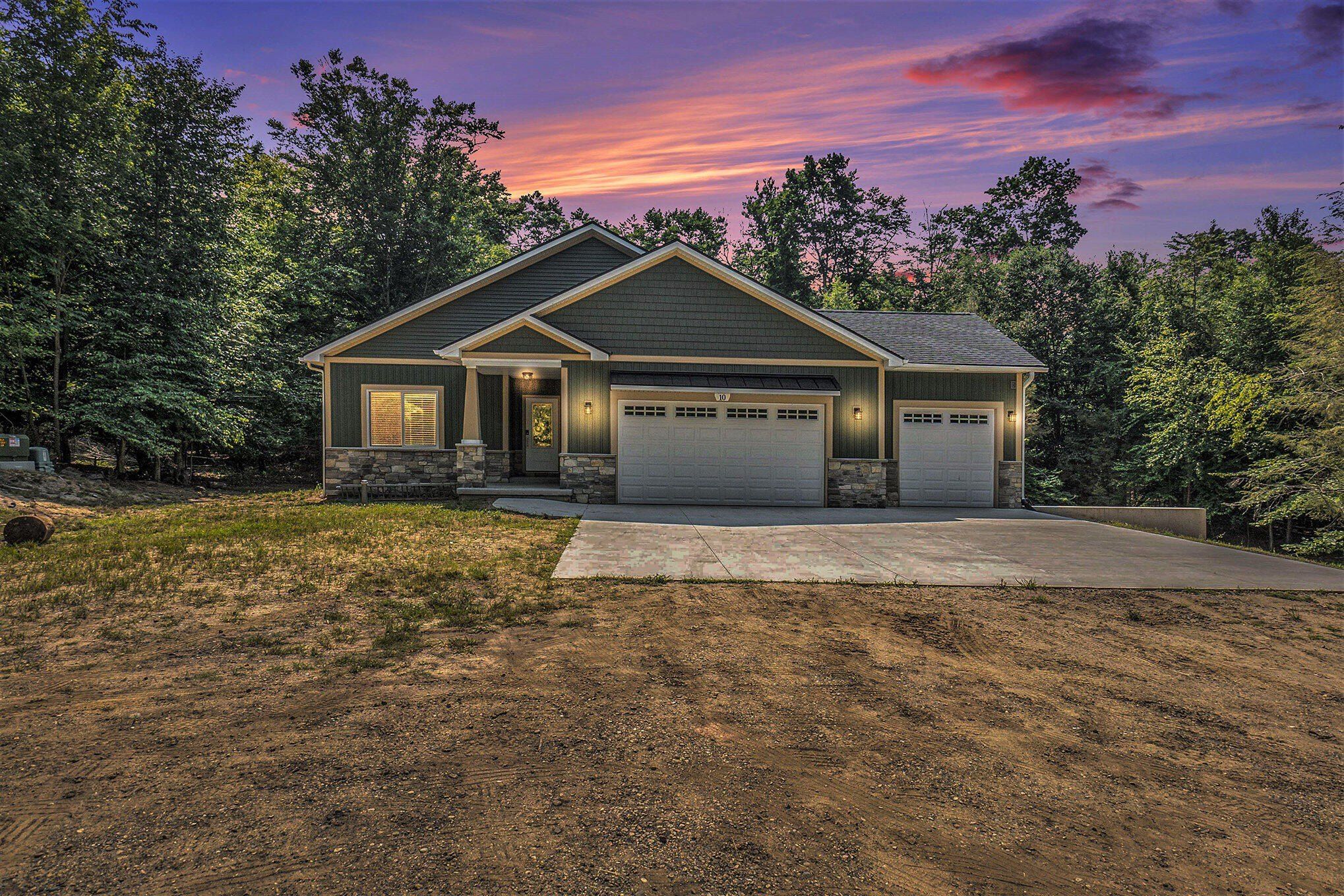 10 Morton Trail - Home for sale in Montague, MI