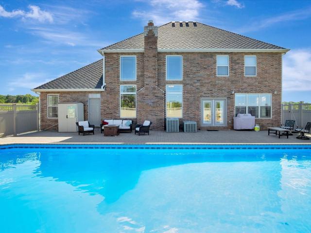 957 E 477th Road, Bolivar, MO