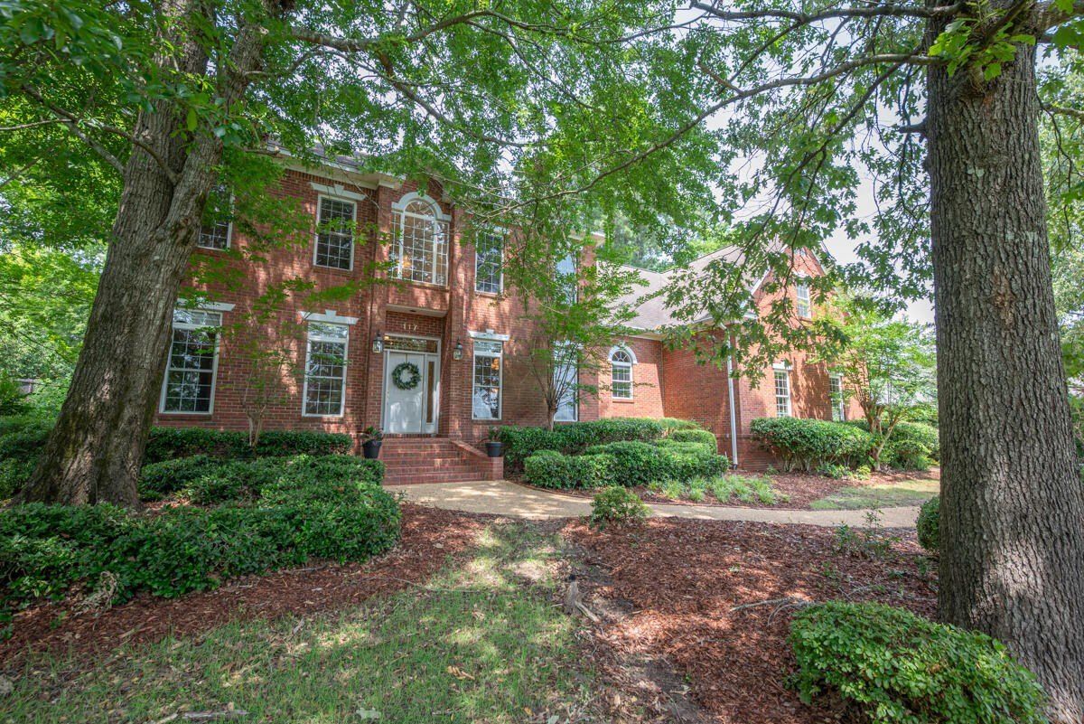 117 Derbyshire Rd - Single Family for sale in Starkville, MS