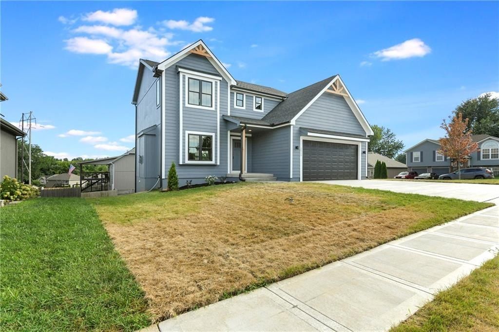 1515 NW Whispering Court - Home for sale in Grain Valley, MO