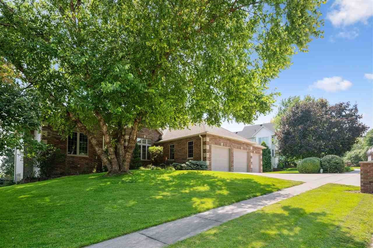 Pool Homes in Coralville, IA