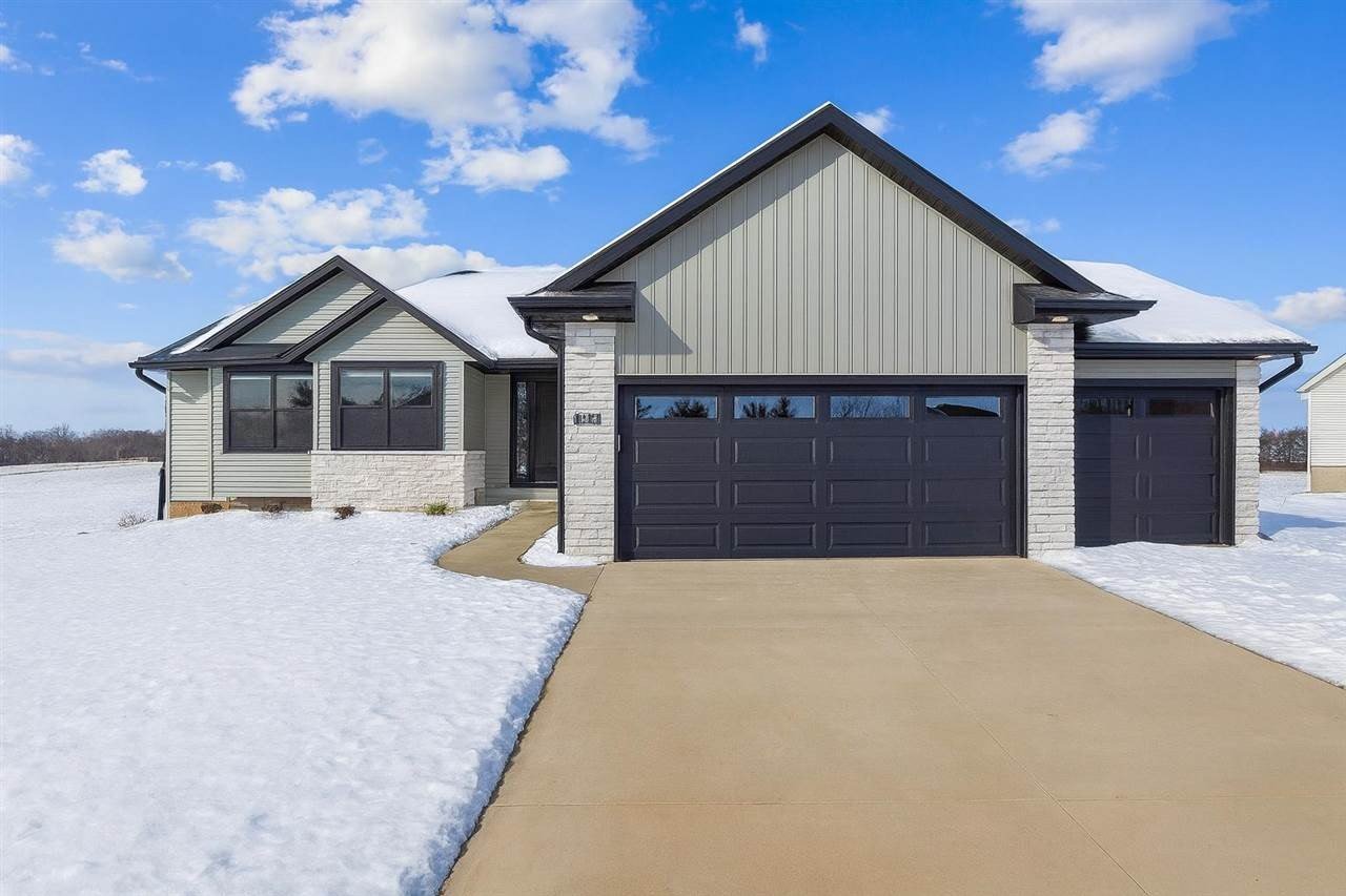 Homes for sale in Hiawatha, Iowa