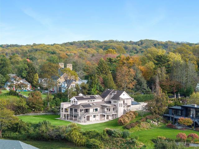 8 September Lane, Glen Cove, NY