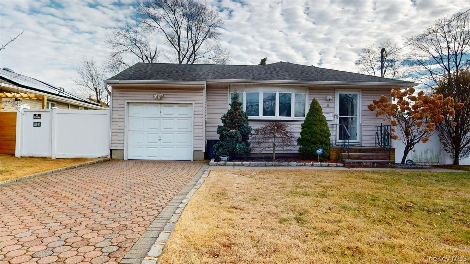 Homes for sale in Farmingdale, New York