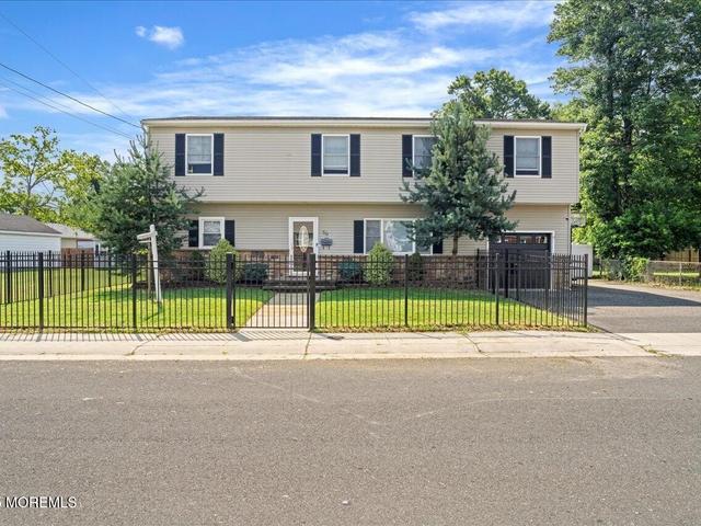 60 Maple Avenue - Home for sale in Keansburg, NJ