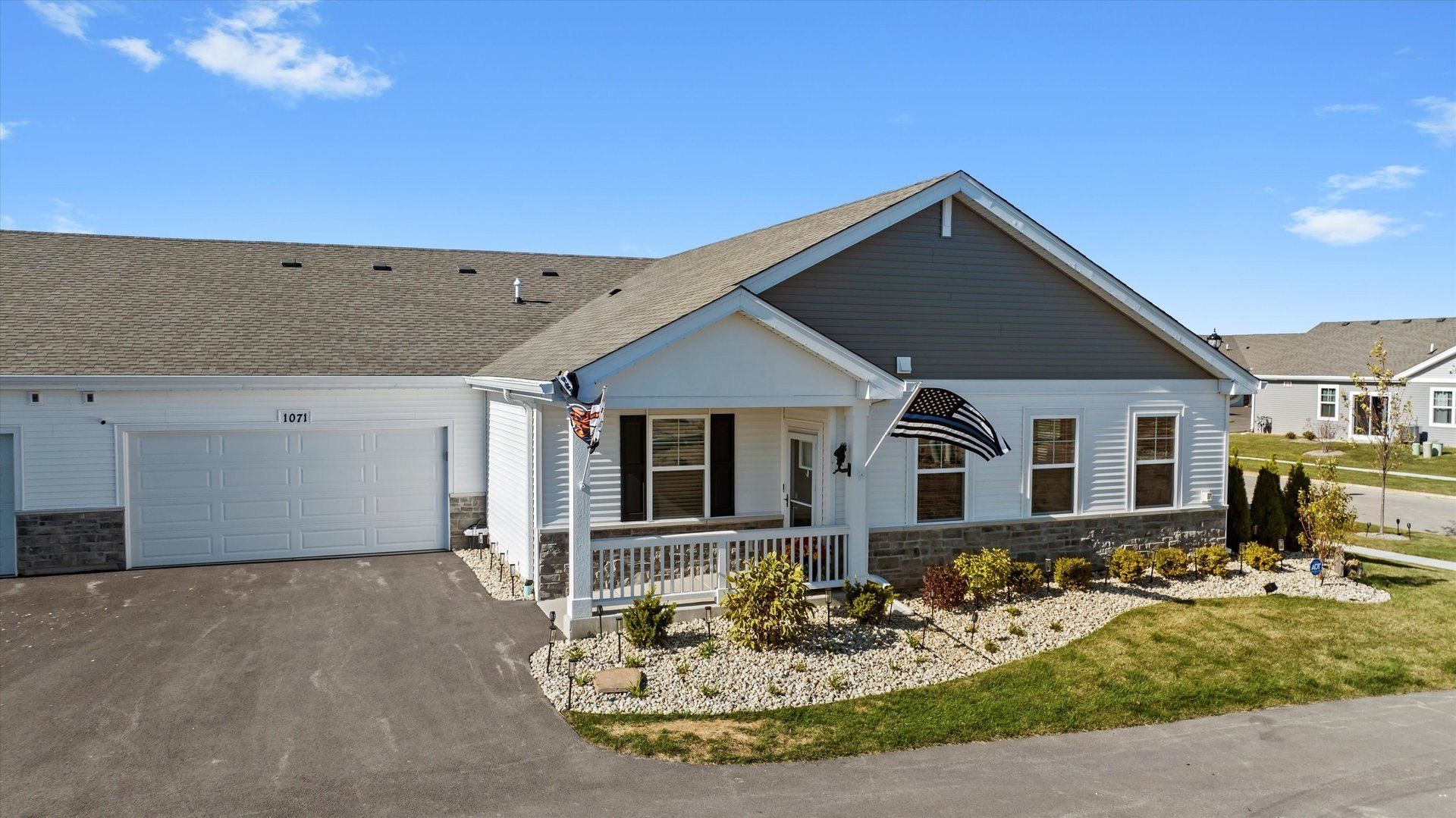 1071 Williamsburg Street - Home for sale in Pingree Grove, IL