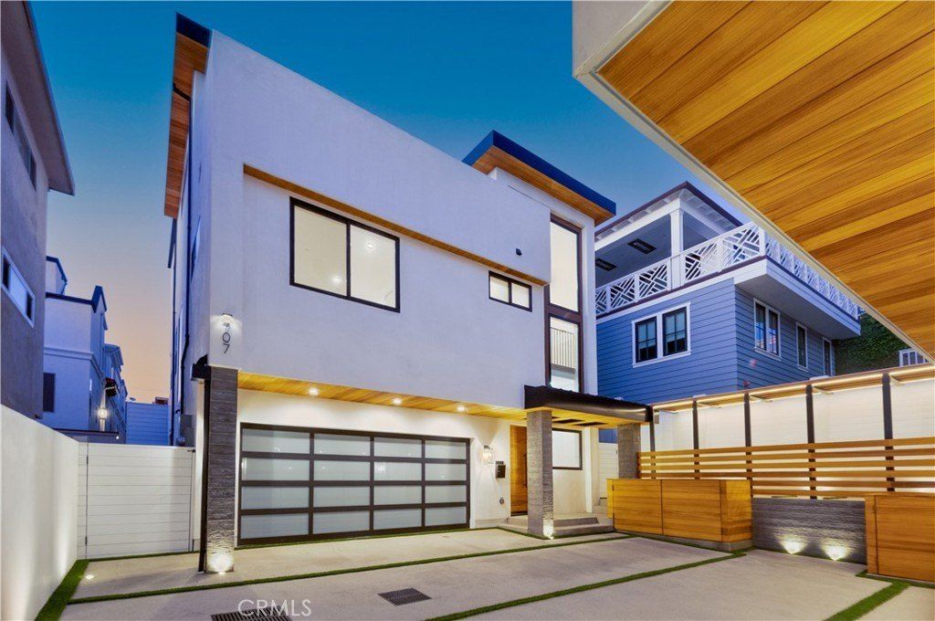 707 2nd Street - Home for sale in Hermosa Beach, CA