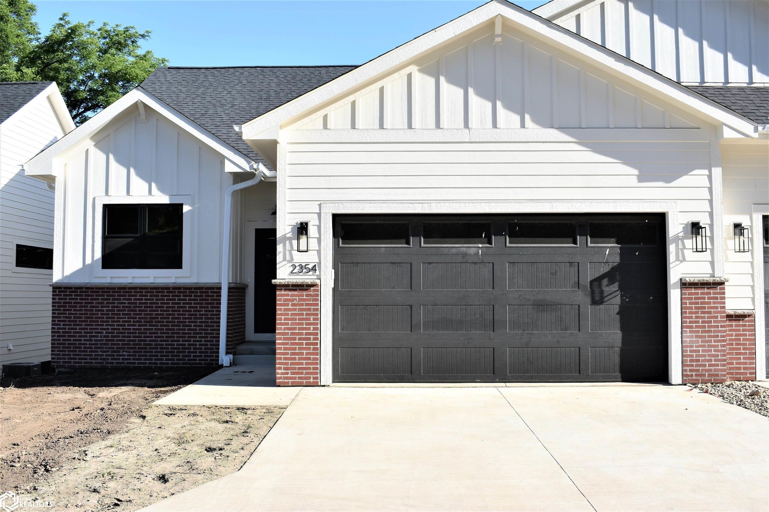 2354 River Road - Condo for sale in Iowa Falls, IA