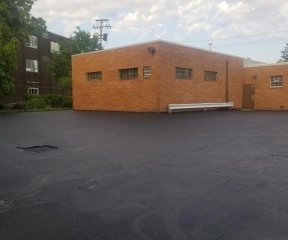 5522 Pearl Road, Parma, OH