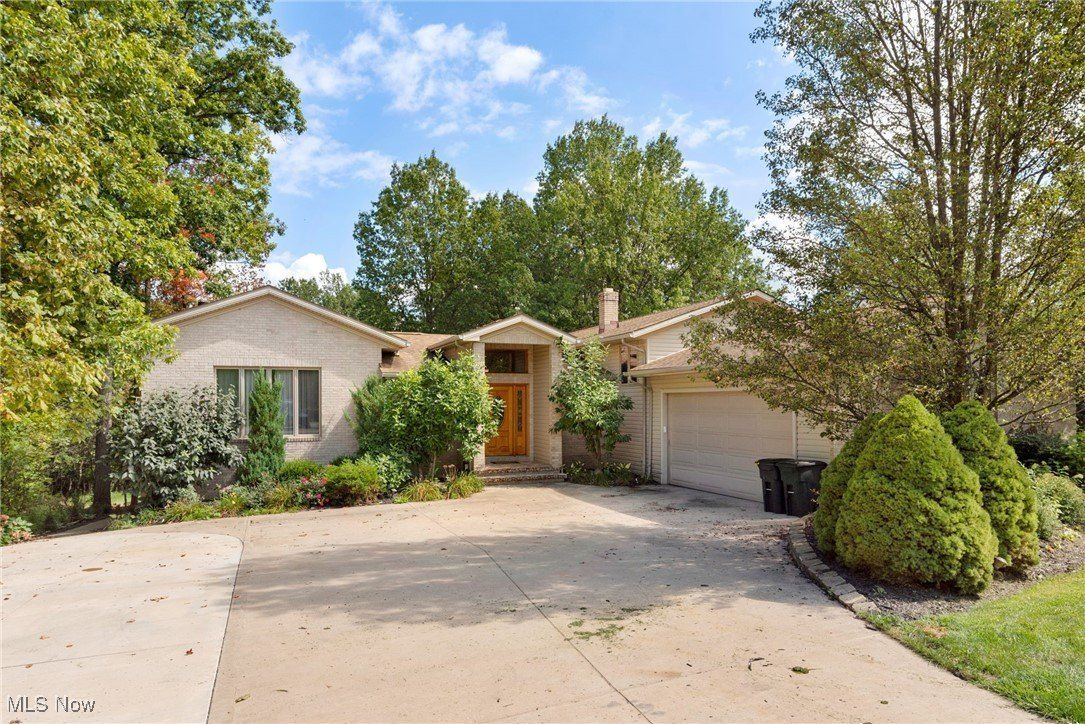 9445 Barr Road - Home for sale in Brecksville, OH