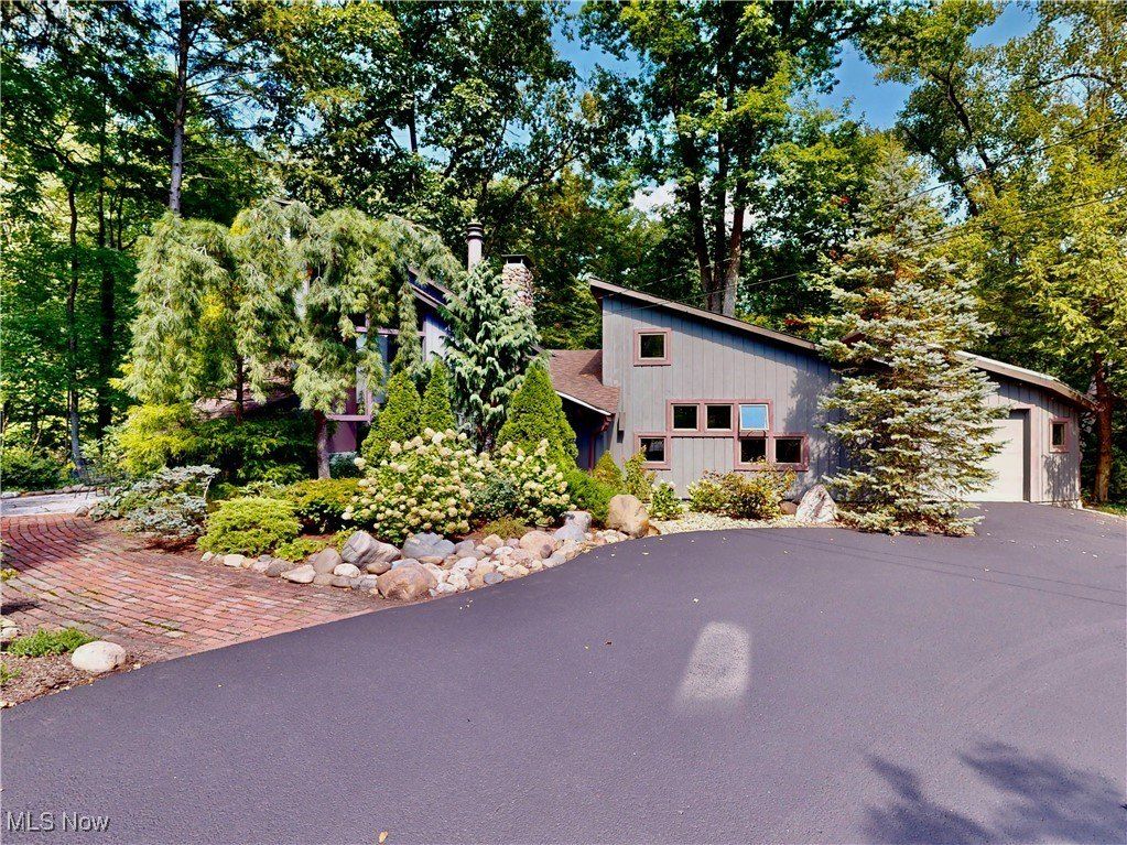 7236 Cascade Road - Home for sale in Painesville, OH