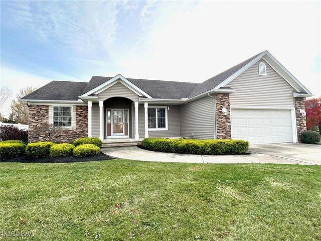 1536 Commodore Cove - Home for sale in Painesville, OH