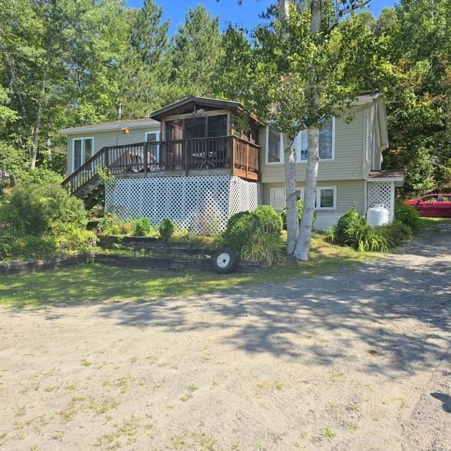 947 Lakeshore Drive, Brighton, VT