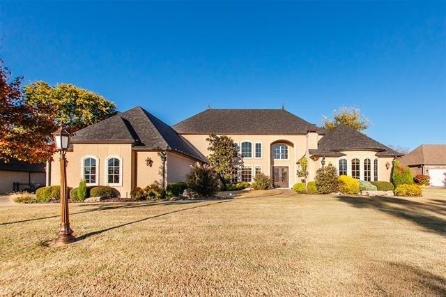 18533 E Crooked Oak Drive, Owasso, OK