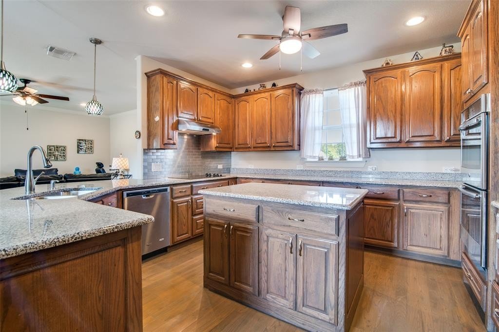 Homes for sale in Farmersville, Texas