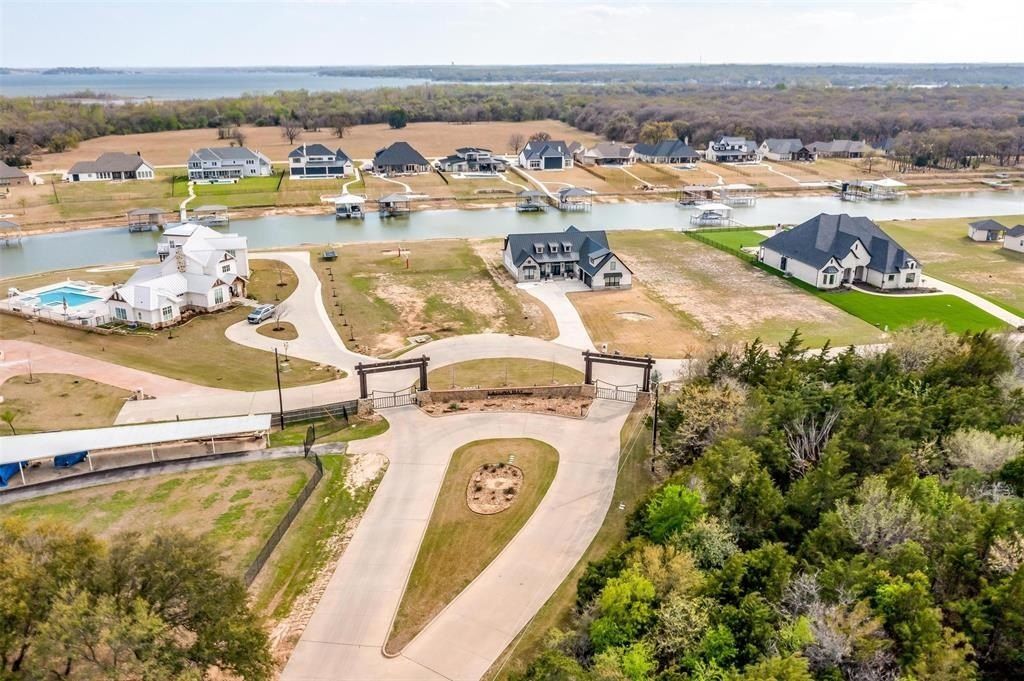 1544 Laguna Bay - Home for sale in Pelican Bay, TX