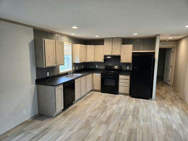 3900 Clark Lane, Columbia, MO
