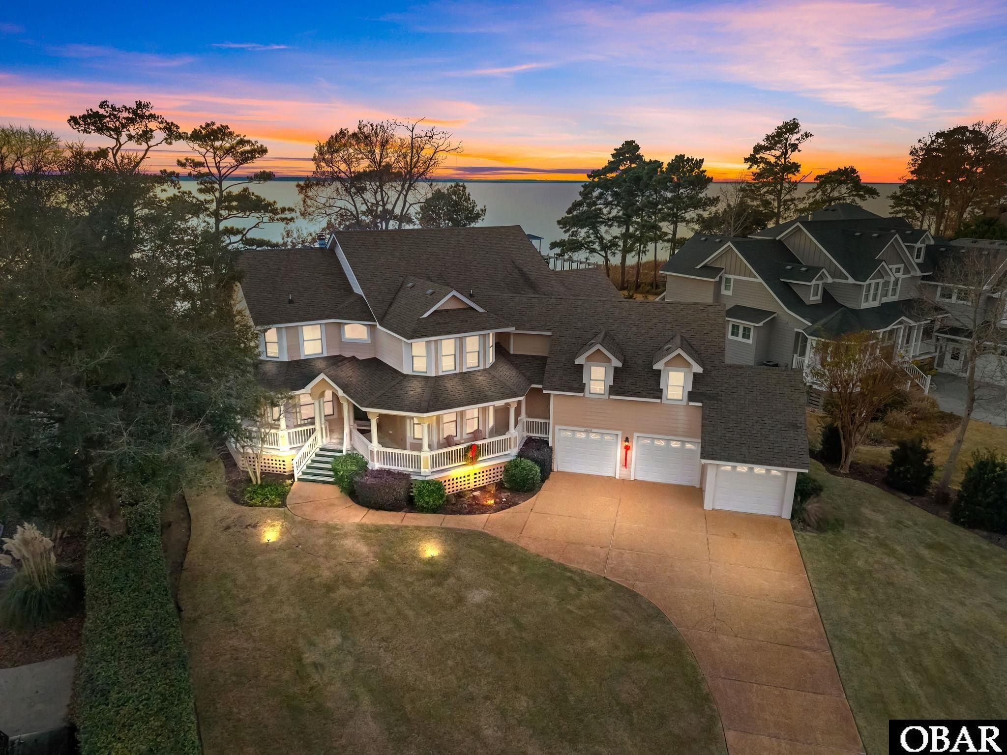 Pool Homes in Kitty Hawk, NC
