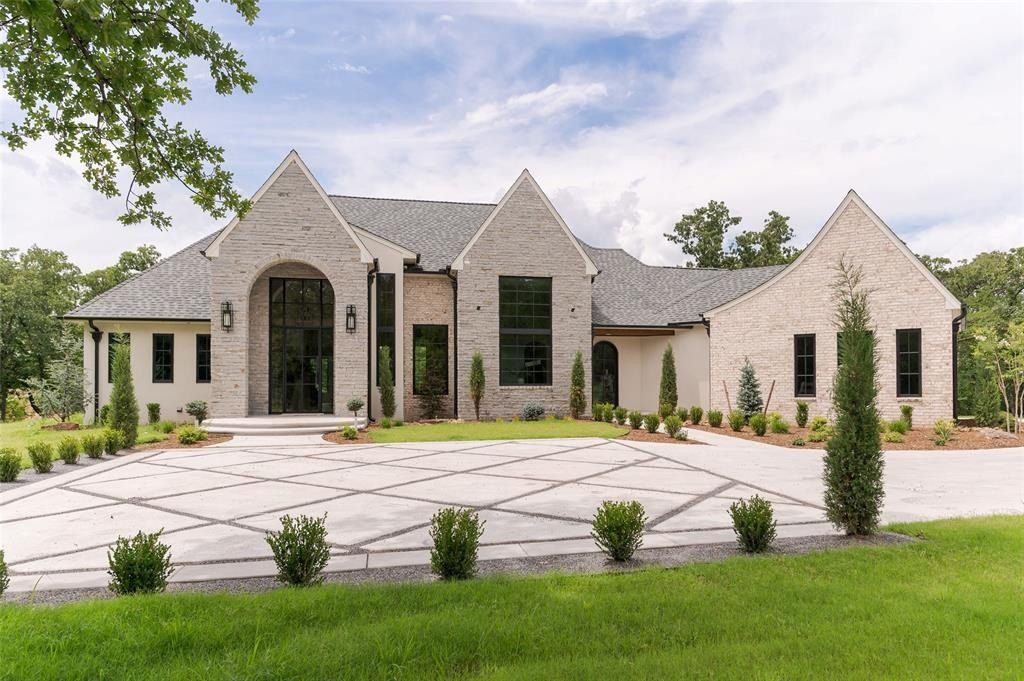 3005 Bee Hive Way - Home for sale in Jones, OK