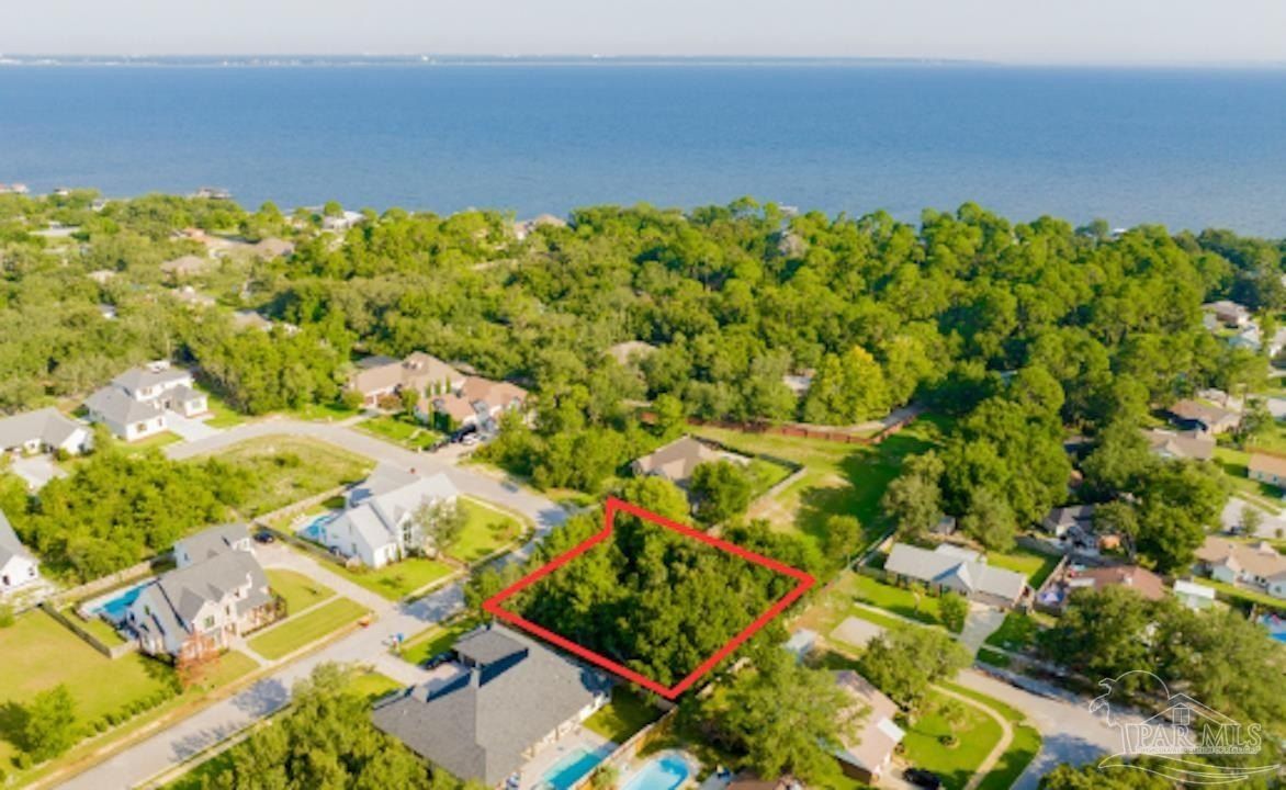 00 Manor Cir - Land for sale in Gulf Breeze, FL