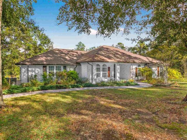2181 Windham Dr - Home for sale in Molino, FL