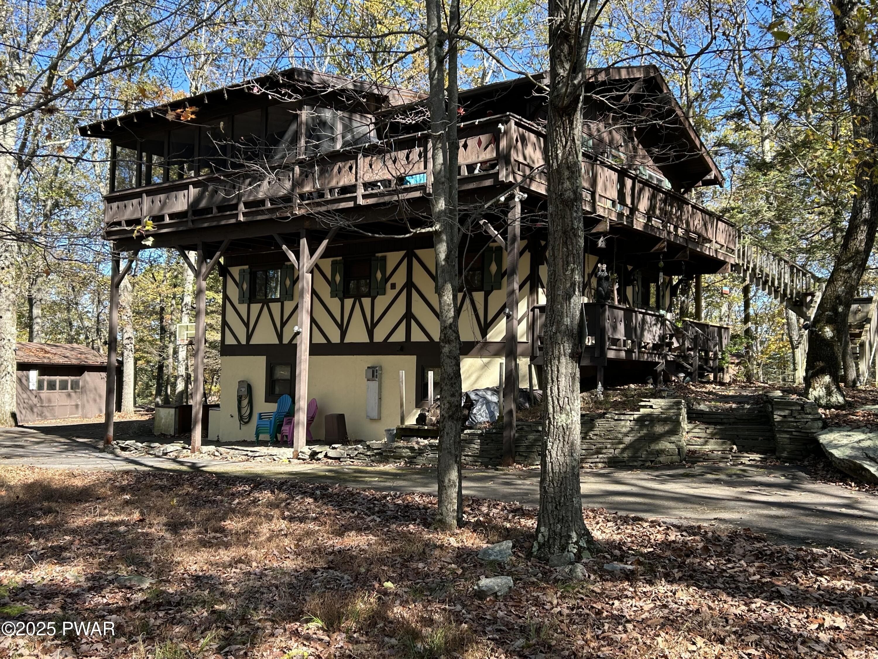 101 Bear Trap Mountain Road - Single Family for sale in Greentown, PA