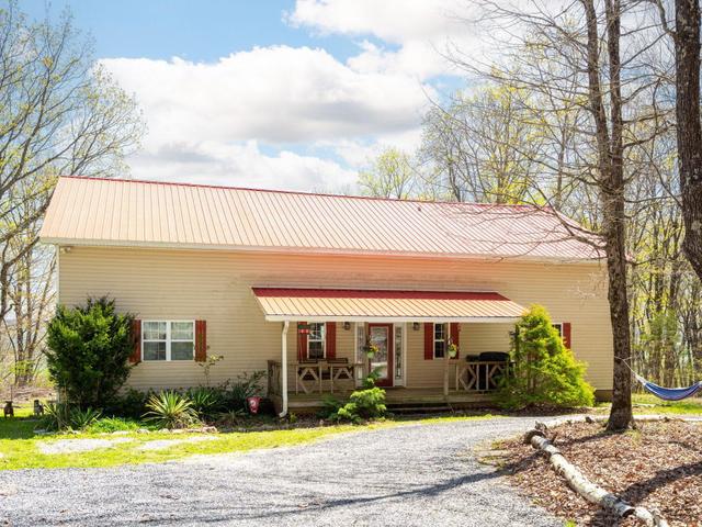 264 Harlee Vista Road, Pikeville, TN