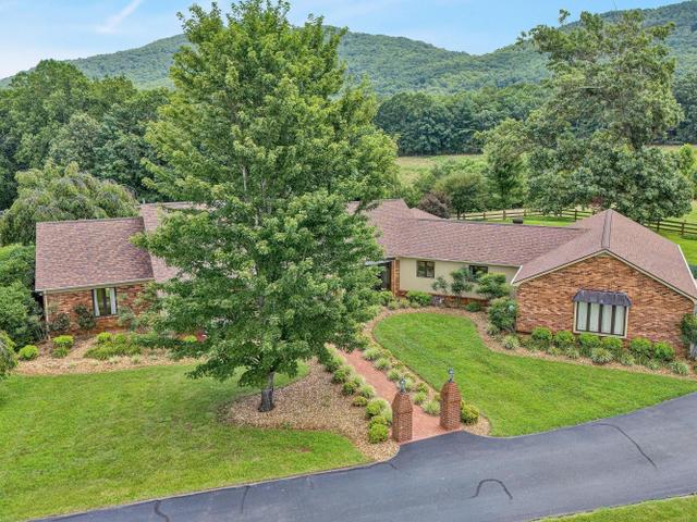 270 Parkside LN, Rocky Mount, VA