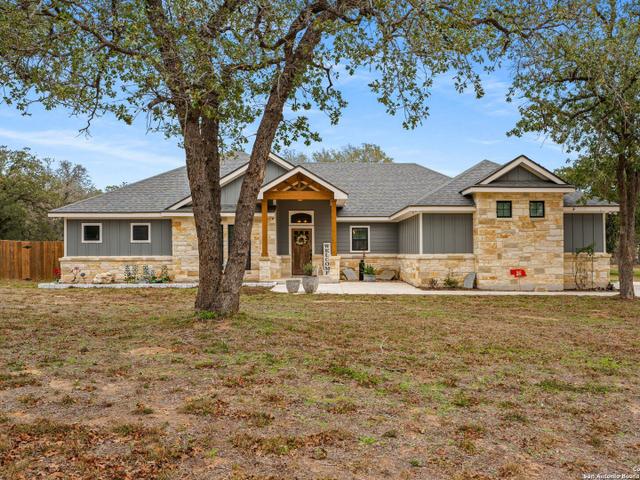 112 Archer Ridge Dr, La Vernia, TX