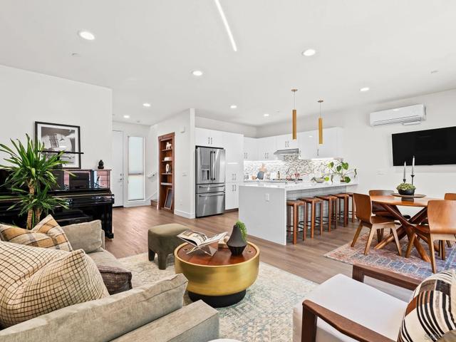 8268 High St, La Mesa, CA