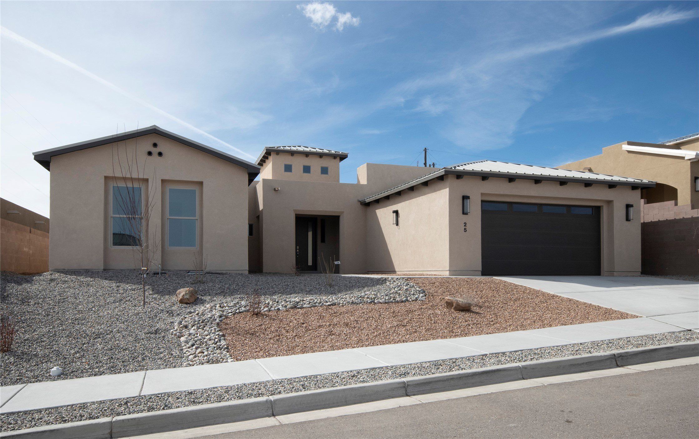 25 Confianza - Home for sale in Los Alamos, NM