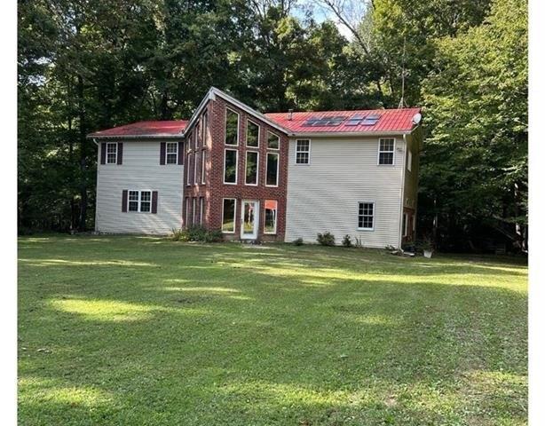 1521 Spindlebrook Lane, Scottsburg, IN