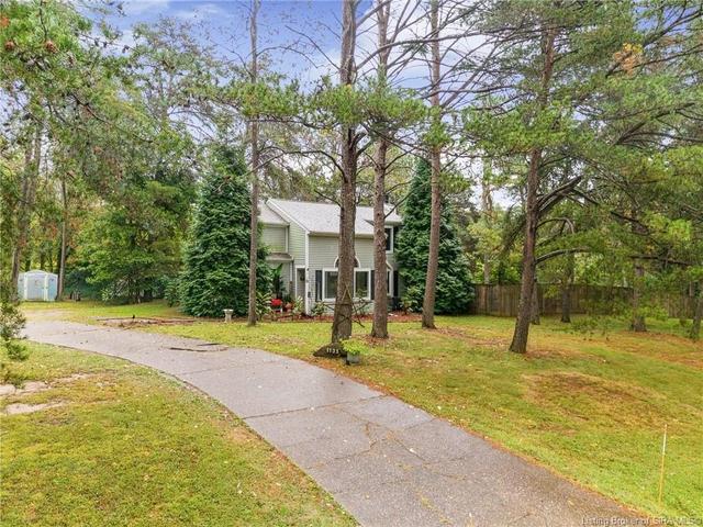 1135 Pinewood Drive - Home for sale in Lanesville, IN