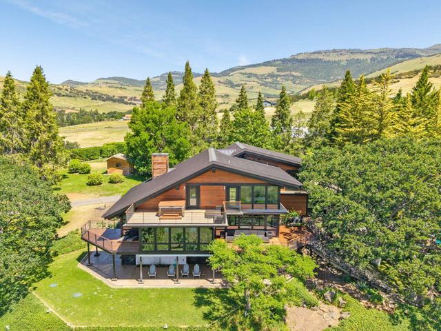 1440 E Nevada Street, Ashland, OR