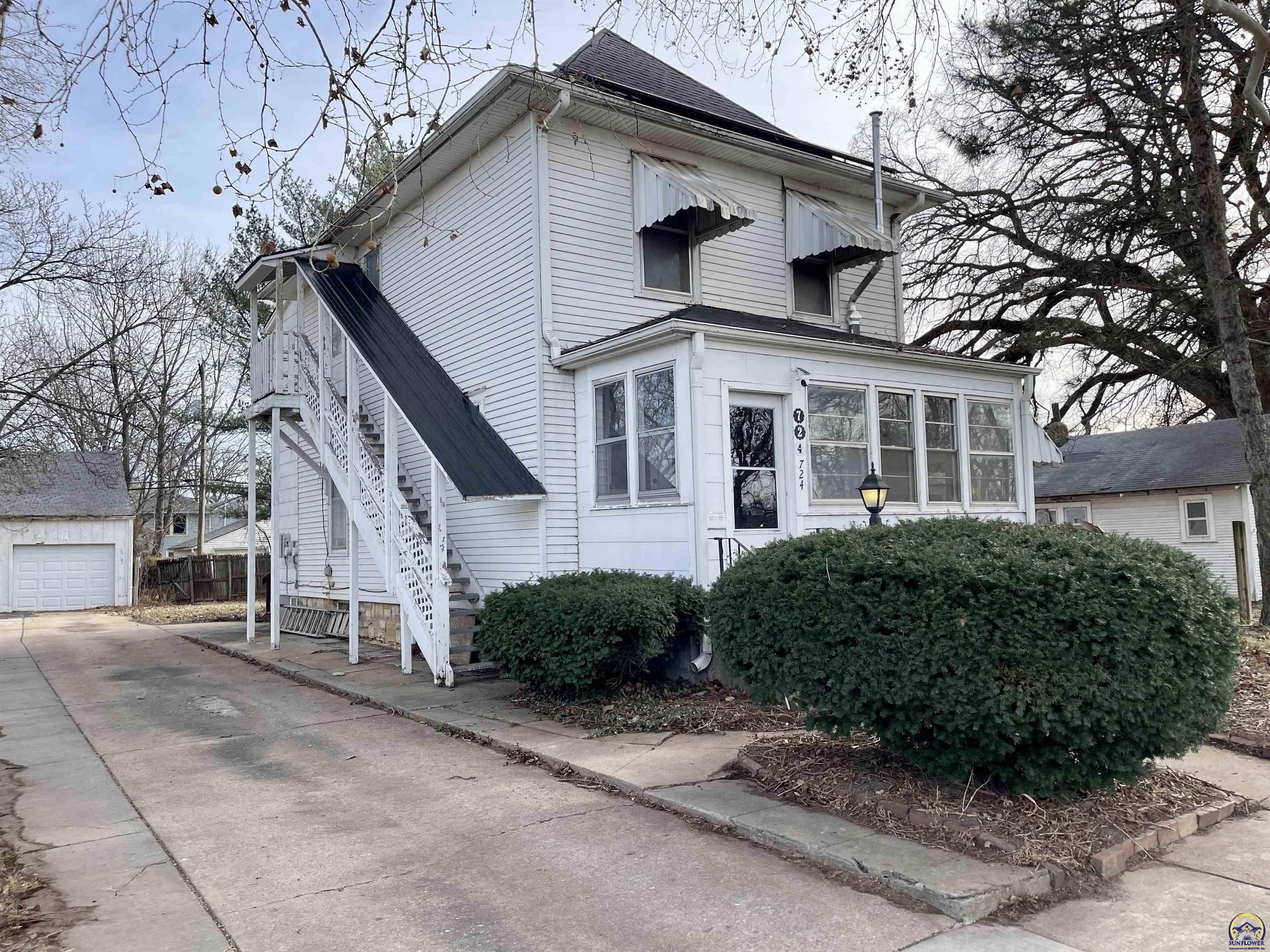 724 NE Wabash AVE - Home for sale in Topeka, KS