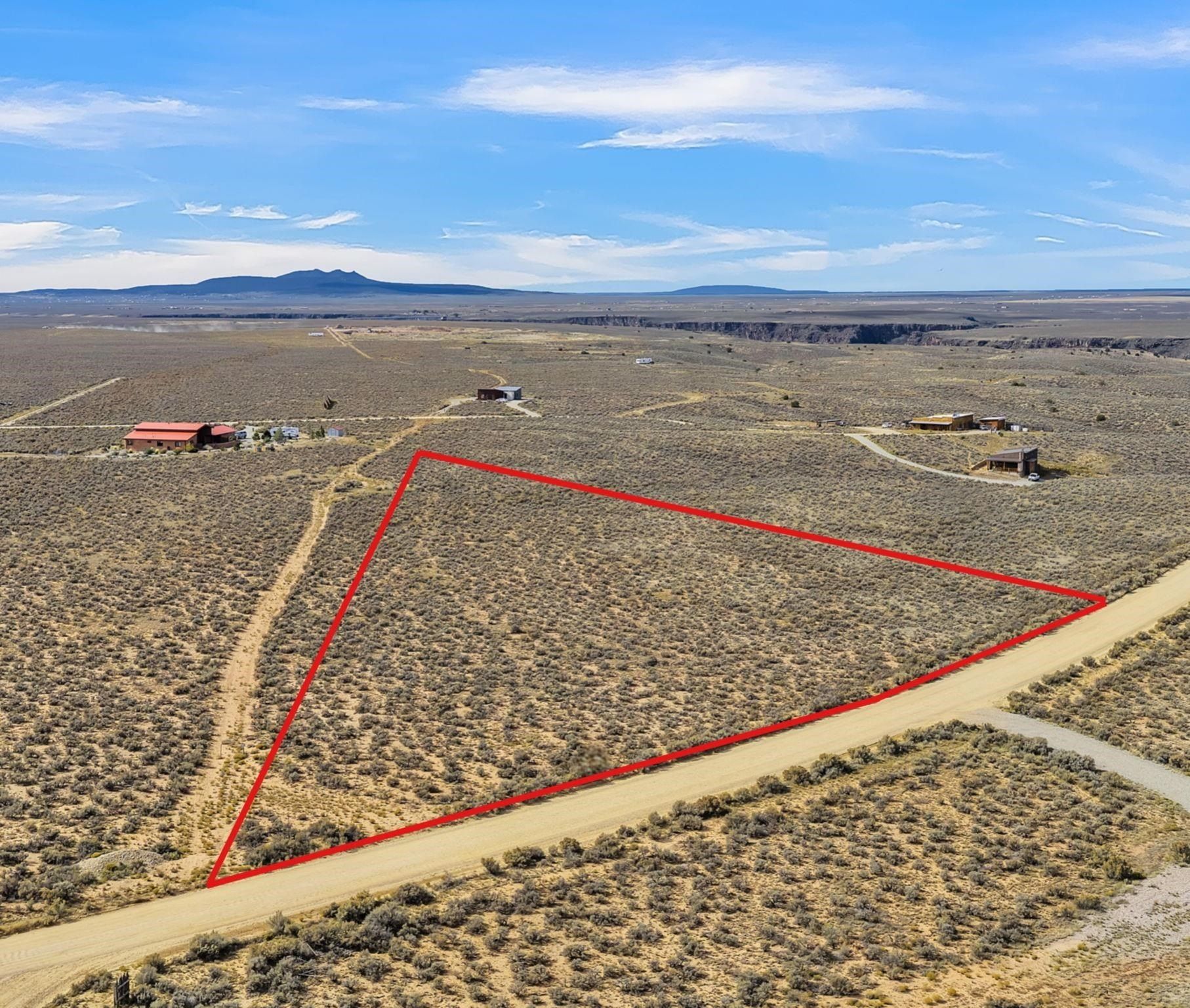2 plus acres Tune Drive - Land for sale in El Prado, NM